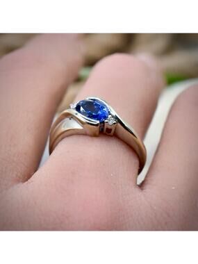10k White Gold Sapphire Diamond Ring Vintage Bypass Minimalist Band LGL Size 6.5